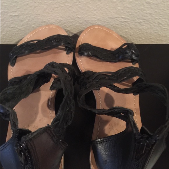 Seychelles Weekenders black leather braided sandal - Picture 2 of 6